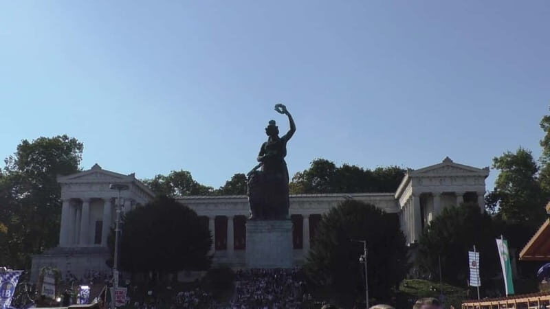 Munich: Oktoberfest Guided Tour for Beginners - Who Should Consider This Tour?