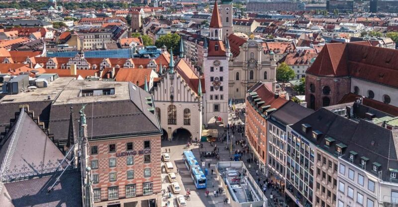 Munich - Old Town Historic Walking Tour - Meeting Point and Guide