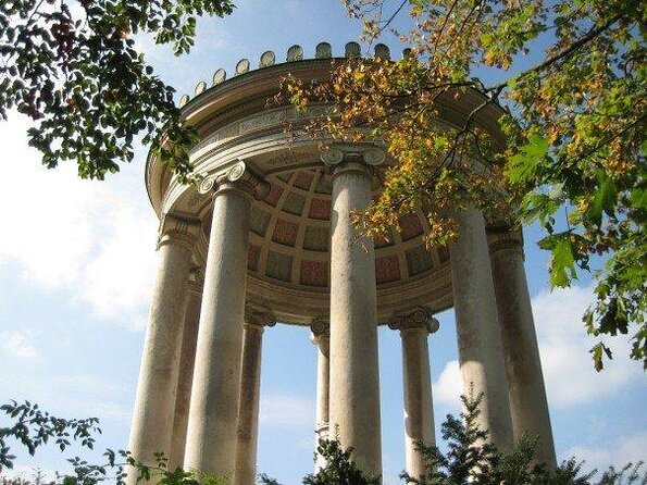 Munich Private City Bike Tour and English Garden - Key Points