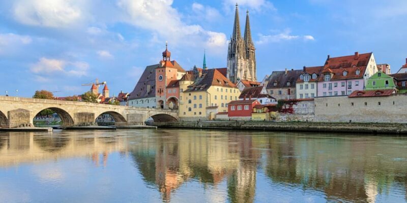 Munich:REGENSBURG MEDIEVAL BEAUTY-PRIVATE GUIDED TOUR BY CAR - What To Expect from the Experience