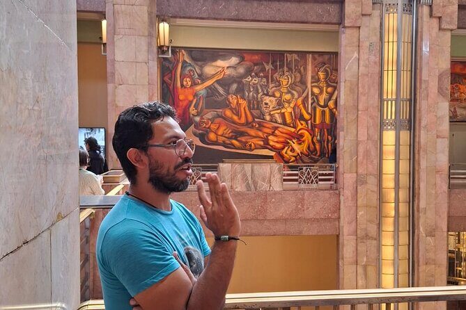 Murals of Mexico City - Deep Dive into the Murals of Mexico City Tour