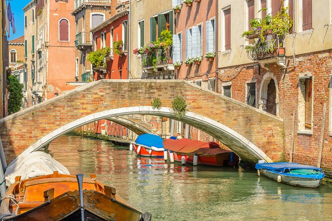 Murano & Burano Islands Guided Small-Group Tour by Private Boat - Recap