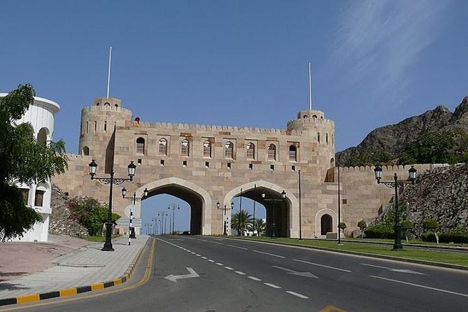 Muscat City Tour -Half-Day- Mystic Muscat - Meeting and Pickup Details