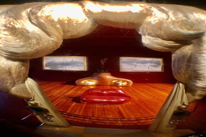 Museum Dalí Tour - Exploring the Museum