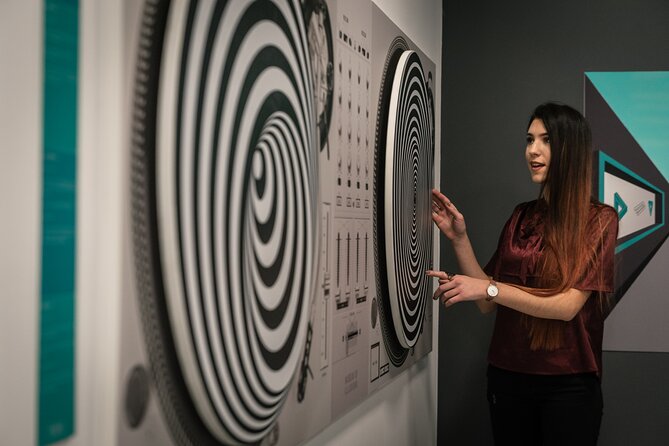 Museum of Illusions Skip-the-Line Access - Booking and Confirmation Details