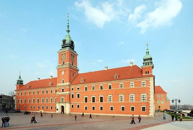 Must-Do Sites in Warsaw: Retro Car Private Tour With Hotel Pickup - Good To Know