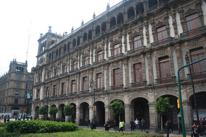 MX CITY Private Tour of the historic center and visit of the ANTHROPOLOGY MUSEUM - Exploring Mexico City’s Historic Center