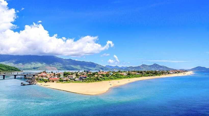 My Son Sanctuary & Hai Van Pass Transfer Hoi an To/From Hue - Relaxing at Lang Co Beach