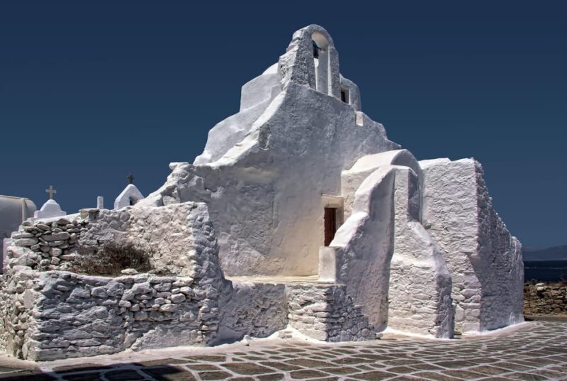 Mykonos: Old Town Walking Tour with Certified Local Guide - Manto Mavrogenous Statue and Greek Revolution