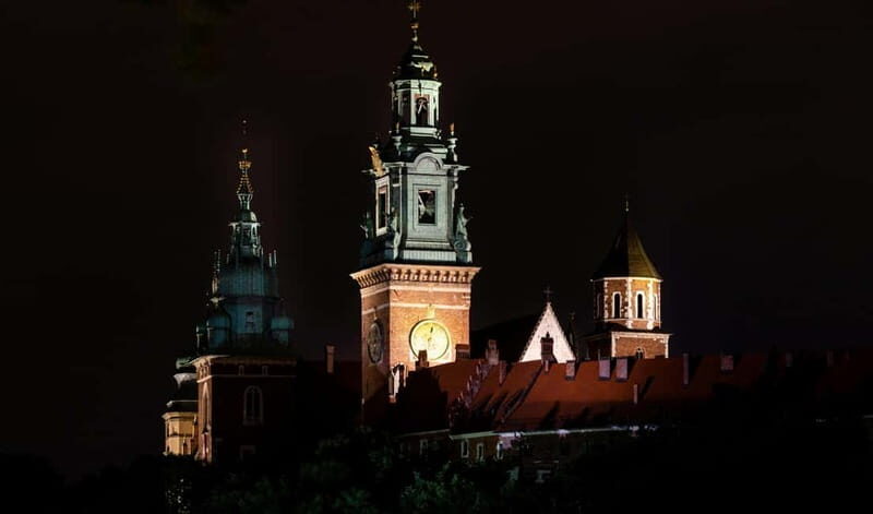 Mysterious Wawel Cathedral and Wawel Courtyard Guided Tour - The Itinerary: What to Expect