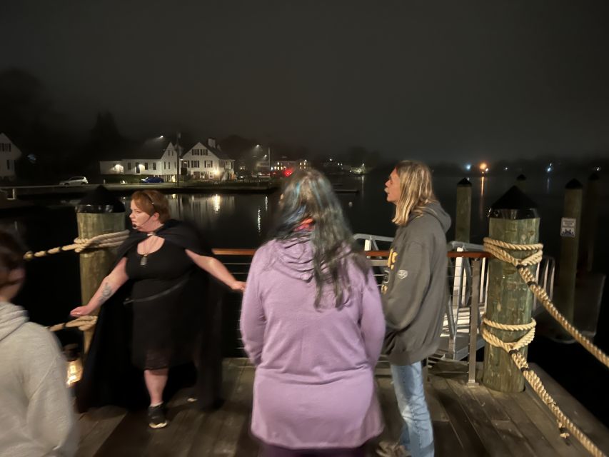 Mystic: Guided Ghost Tour of Downtown Mystic at Night - Tales of Revolutionary Heroes