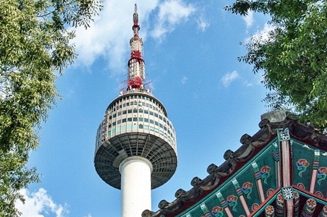 N Seoul Tower, Bukchon and Korean Folk Village Full Day Tour - Exploring Bukchon Hanok Village