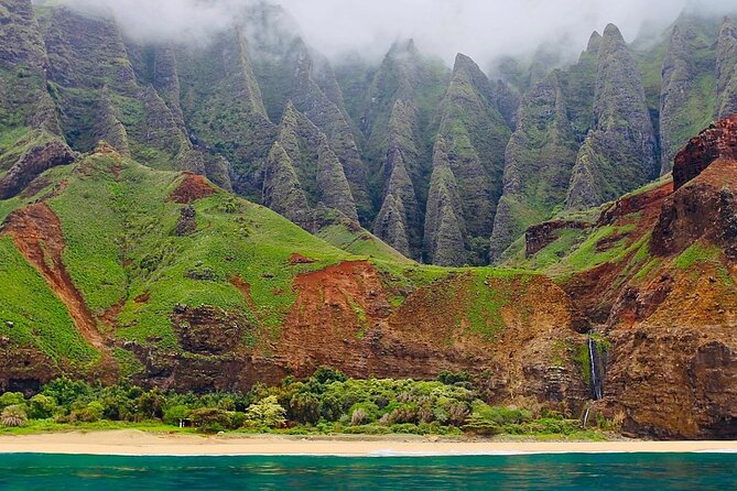 Nā Pali Coast Zodiac Raft Expedition and Snorkeling on Kauai - Exploring the Nāpali Coast