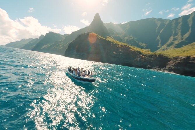 Nā Pali Coast Zodiac Raft Expedition and Snorkeling on Kauai - Snorkeling and Marine Life