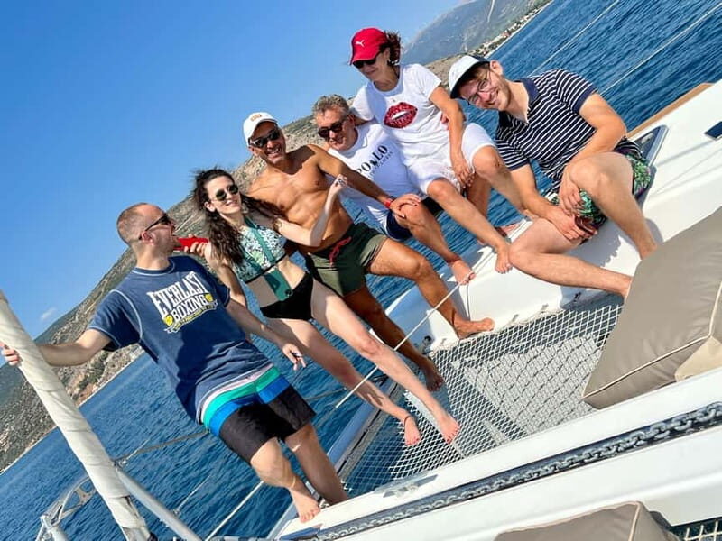 Nafplio: Catamaran half day private cruise - FAQ