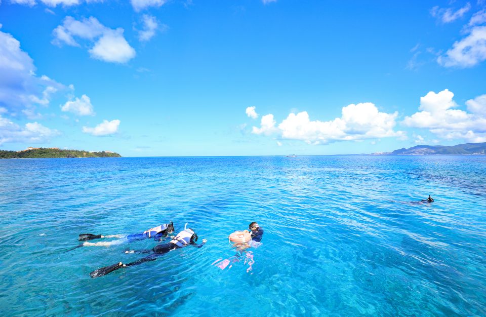Naha, Okinawa: Keramas Island Snorkeling Day Trip With Lunch - Boat Facilities and Seascape Views