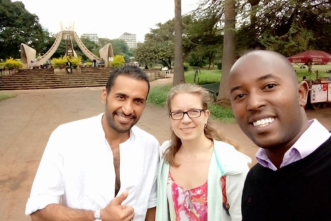 Nairobi Souvenir Shopping and Historical Half Day Tour - Navigating the Shopping Experience