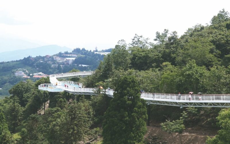 Nantou: Qingjing Small Swiss Garden Ticket & Combos - Swiss Garden Daily Performances
