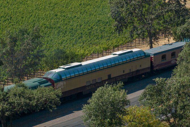 Napa Valley Wine Train Vista Dome Dinner Car - Comfort and Service