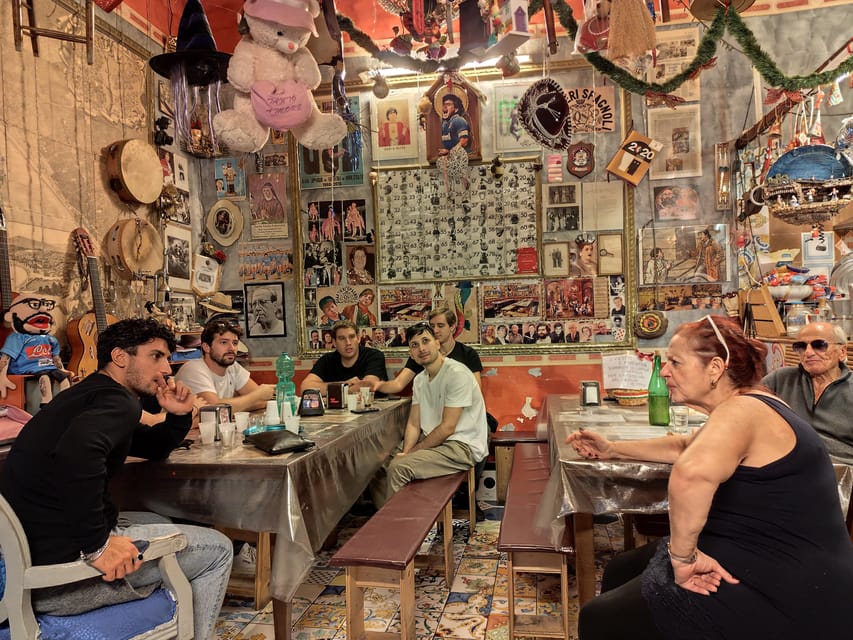 Naples: Authentic Family Home Lunch With Music Show & Spanish Quarters Tour - Itinerary and Meeting Point