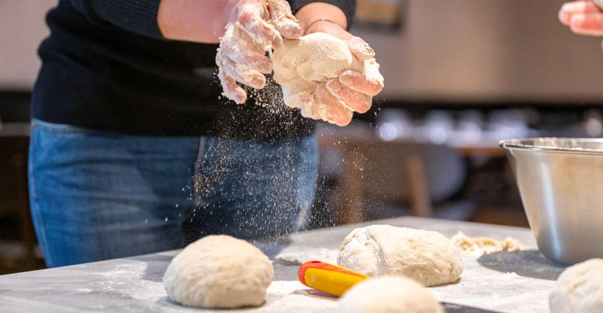 Naples: Authentic Neapolitan Pizza Making Class - Experience Highlights