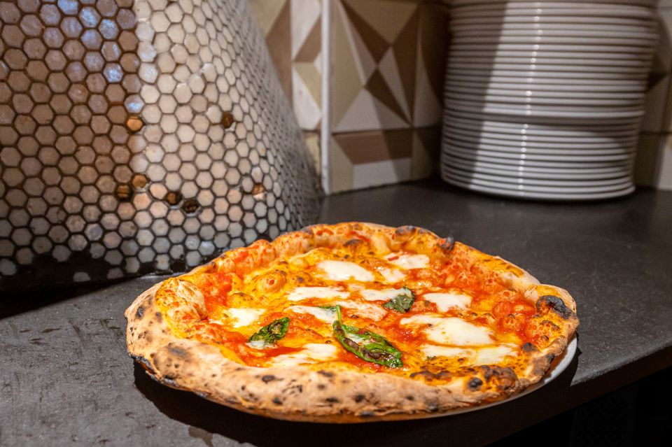 Naples: Authentic Neapolitan Pizza Making Class - Local Culture Connection