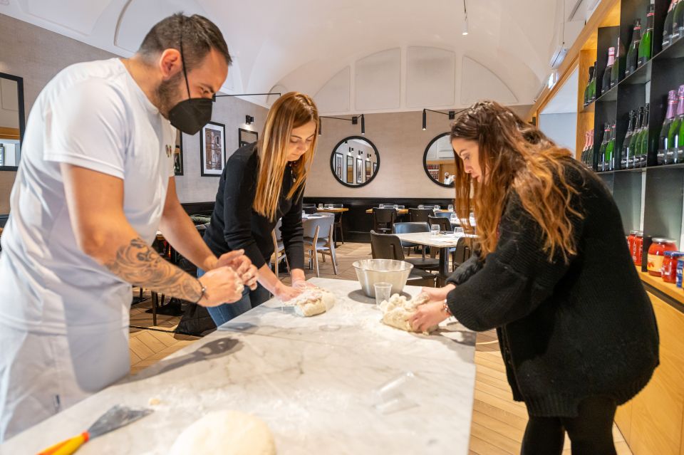 Naples: Authentic Neapolitan Pizza Making Class - Tips for Attendees