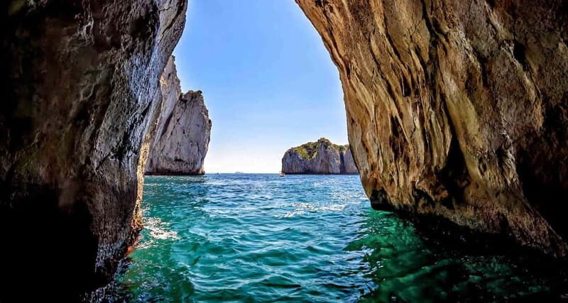 NAPLES - COASTLINE TOUR BOAT: Amalfi, Ravello and Positano. - Introduction