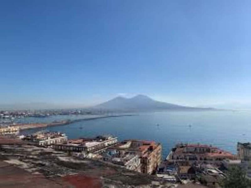 Naples: Guided city tour with access to the catacombs - Key Points