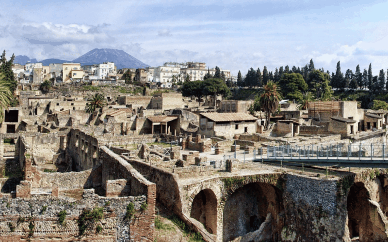 Naples: Herculaneum Entry Ticket With Digital Audio Guide - Experience Highlights