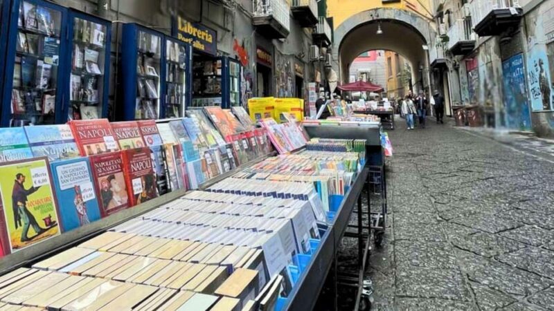 Naples: historical centre tour and visit to the Water Museum - Exploring Naples’ Hidden Underground