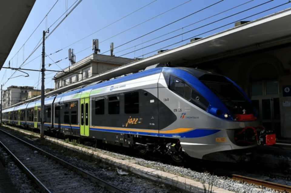 Naples: Hop-On Hop-Off Bus Tour With Train From Salerno - Tour Overview and Pricing