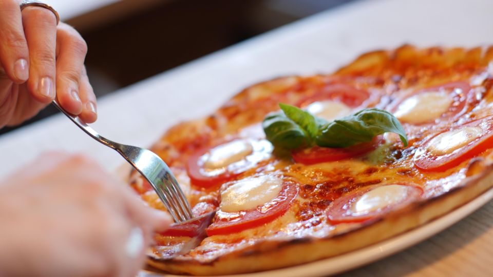 Naples: Margherita Pizza Cooking Class and Lunch - Cooking Class Details