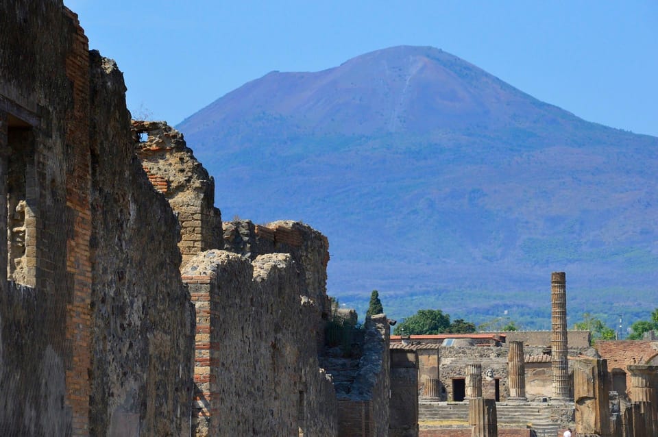 Naples: Mount Vesuvius Fast-Track Ticket & Shuttle Service - Key Points