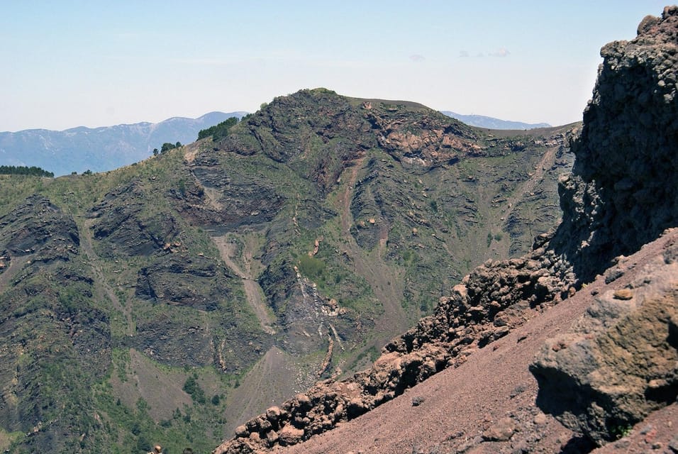 Naples: Mount Vesuvius Fast-Track Ticket & Shuttle Service - Capturing the Breathtaking Views