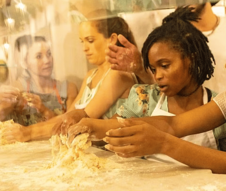 Naples: Pasta Making Class With Starter and Drink - Key Points