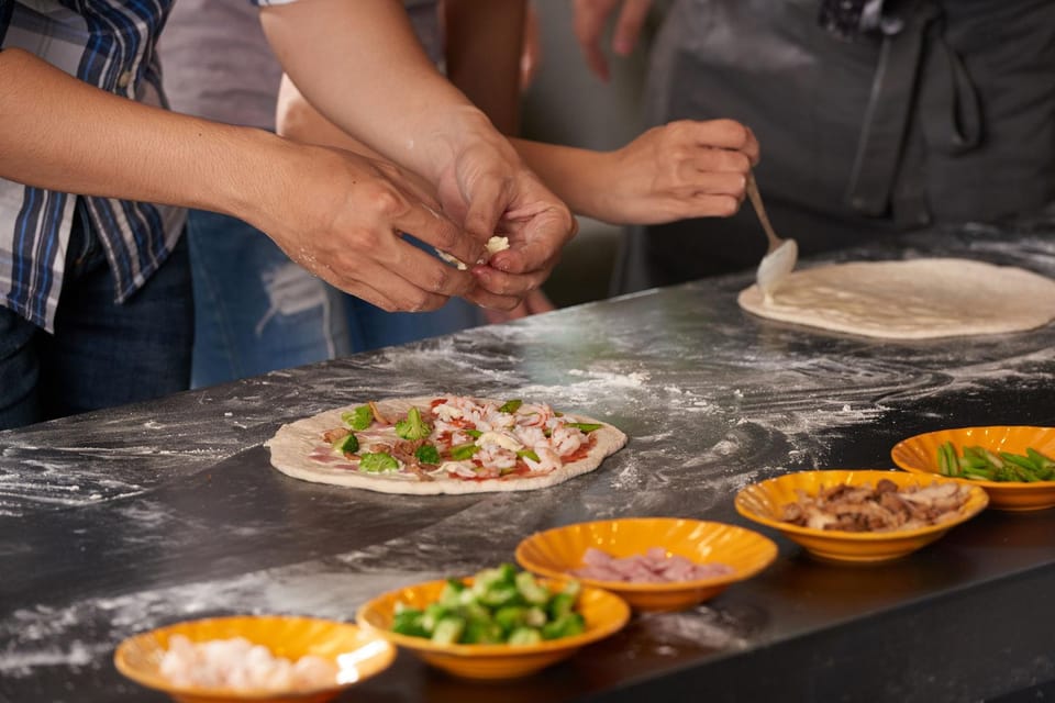 Naples Pizza Making Class: Authentic Culinary Experience - Class Overview
