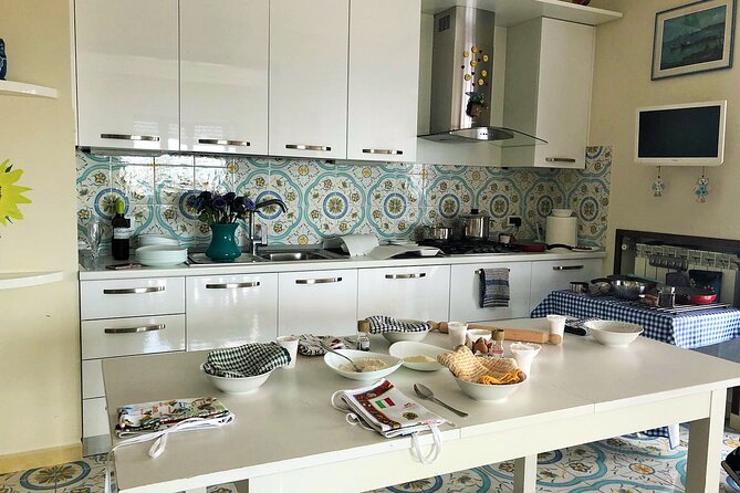 Naples Pizza-Making Lesson Plus Dinner - Learning Outcomes and Additional Information