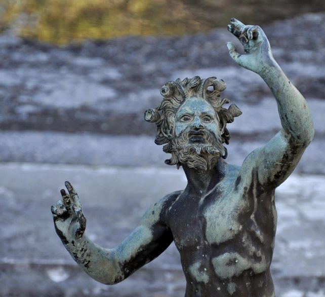 Naples: Pompeii and Herculaneum Private Walking Tour - Authentic Experiences and Authenticity