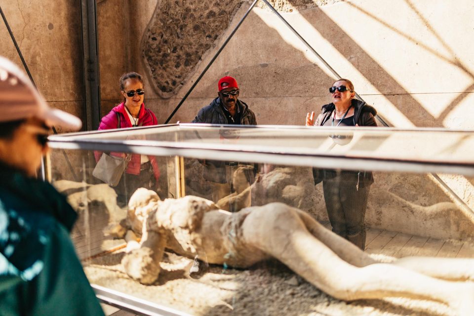 Naples: Pompeii and Mt. Vesuvius With Lunch and Wine Tasting - Hiking Mount Vesuvius