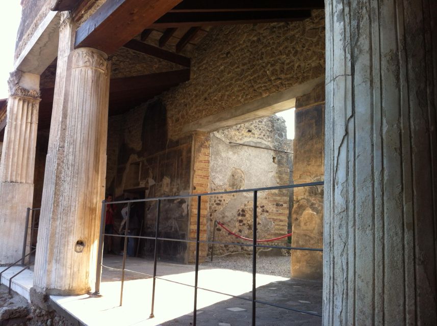 Naples: Pompeii & Herculaneum Tour W/ Lunch & Wine Tasting - Key Points