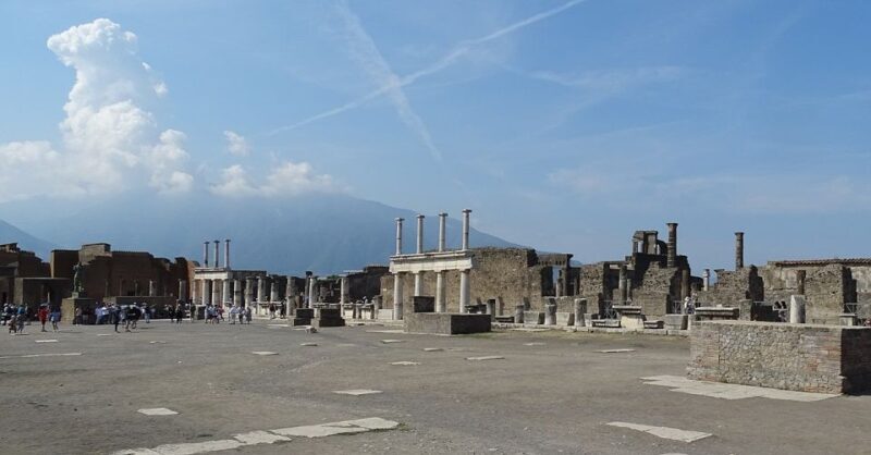 Naples: Pompeii & Herculaneum Tour with Lunch - Key Points