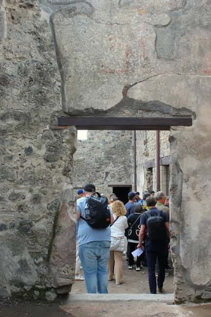 Naples: Private Pompeii & Vesuvius Tour with Driver - Price and Value