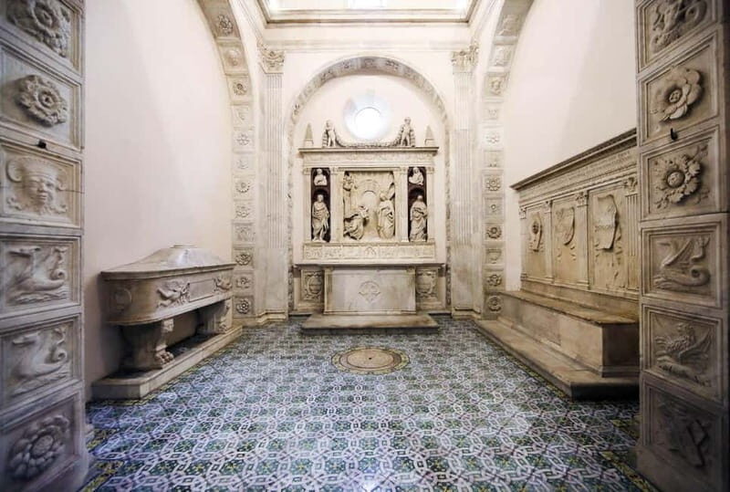 Naples: Self Tour, Treasure of San Gennaro, Vasari Sacristy - Practical Details and Value