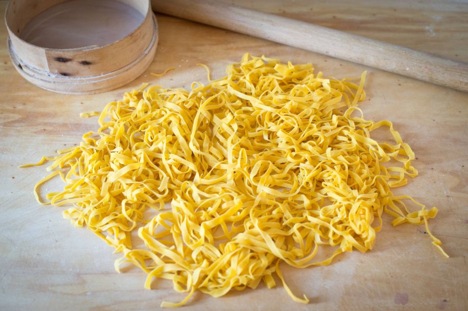 Naples: Share Your Pasta Love in a Local's Home - Key Points