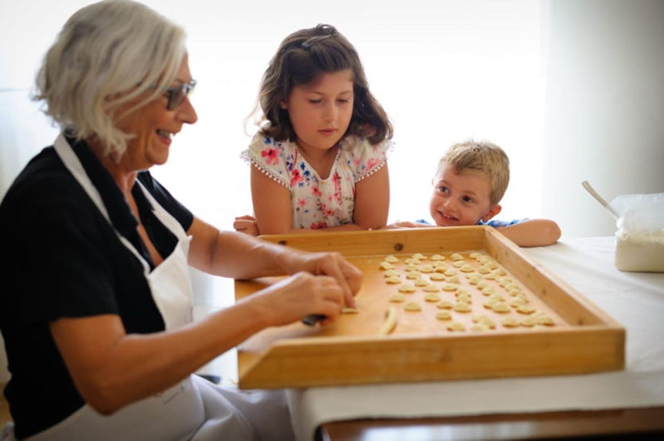 Naples: Share Your Pasta Love in a Local's Home - Experience Overview