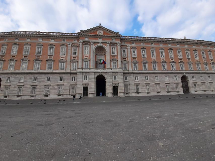 Naples: Transfer Naples to Rome With Stopover in Caserta - Customizing Your Transfer