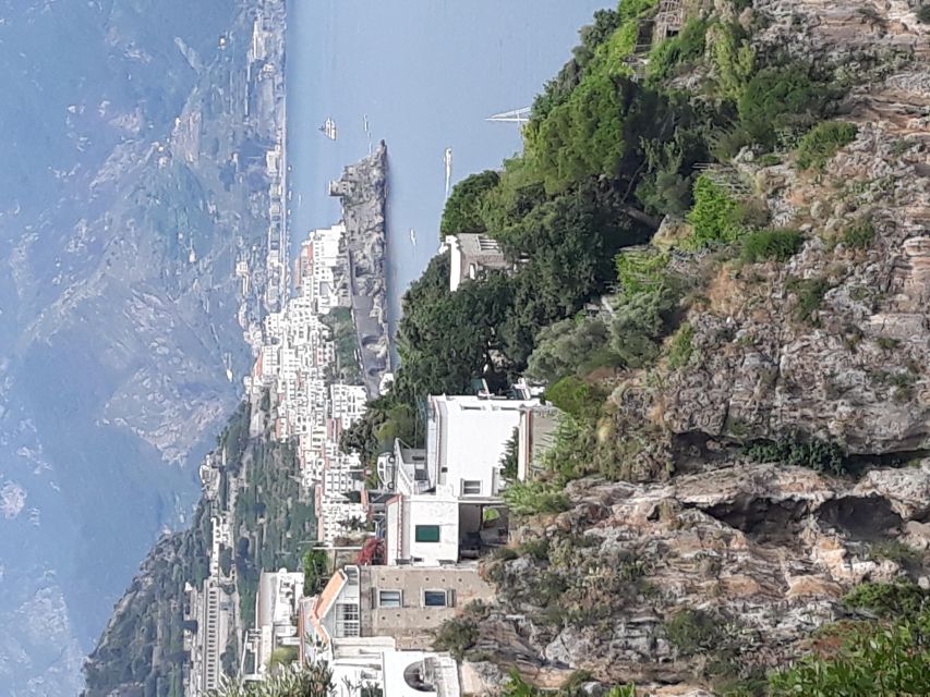 Naples: Transfer to Amalfi One-Way - Vehicle and Amenities