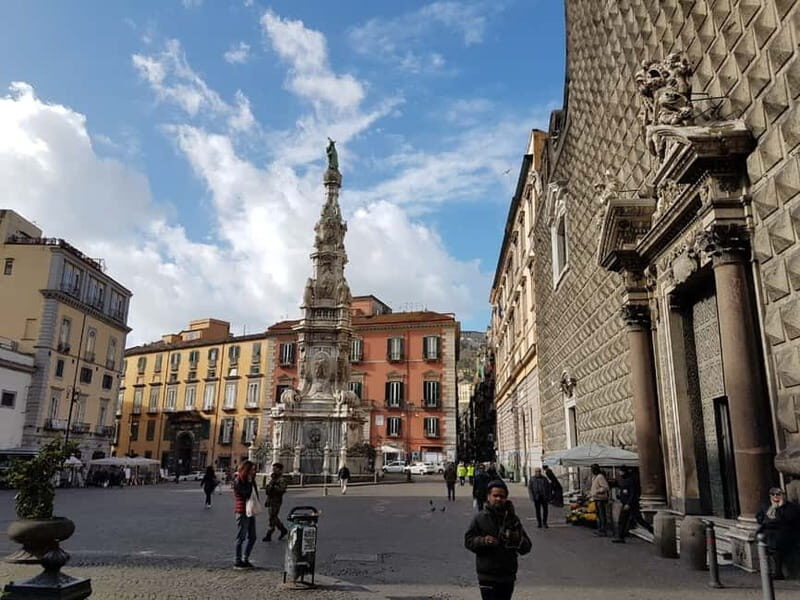 Naples walking tour with entrance to Veiled Christ - Key Points