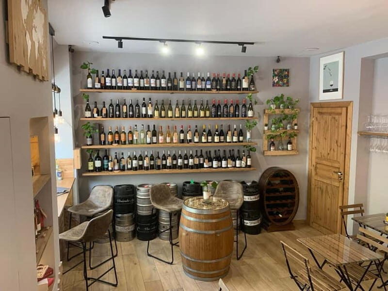 Naples: Wine Tasting Experience with Local Food Pairings - Key Points